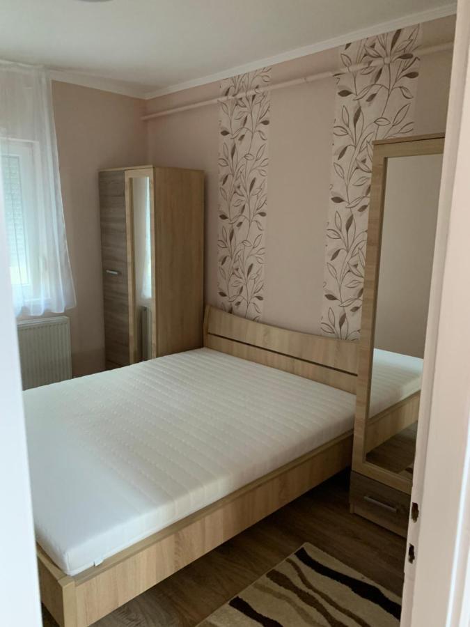 Eötvös Vendégház Hajdúszoboszló Exterior foto